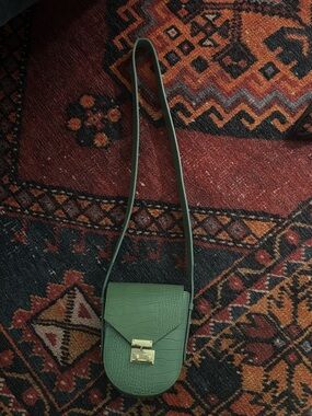 Green Croc-Effect Crossbody Bag with Gold Lock
